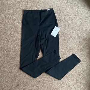 Nike One leggings NWT